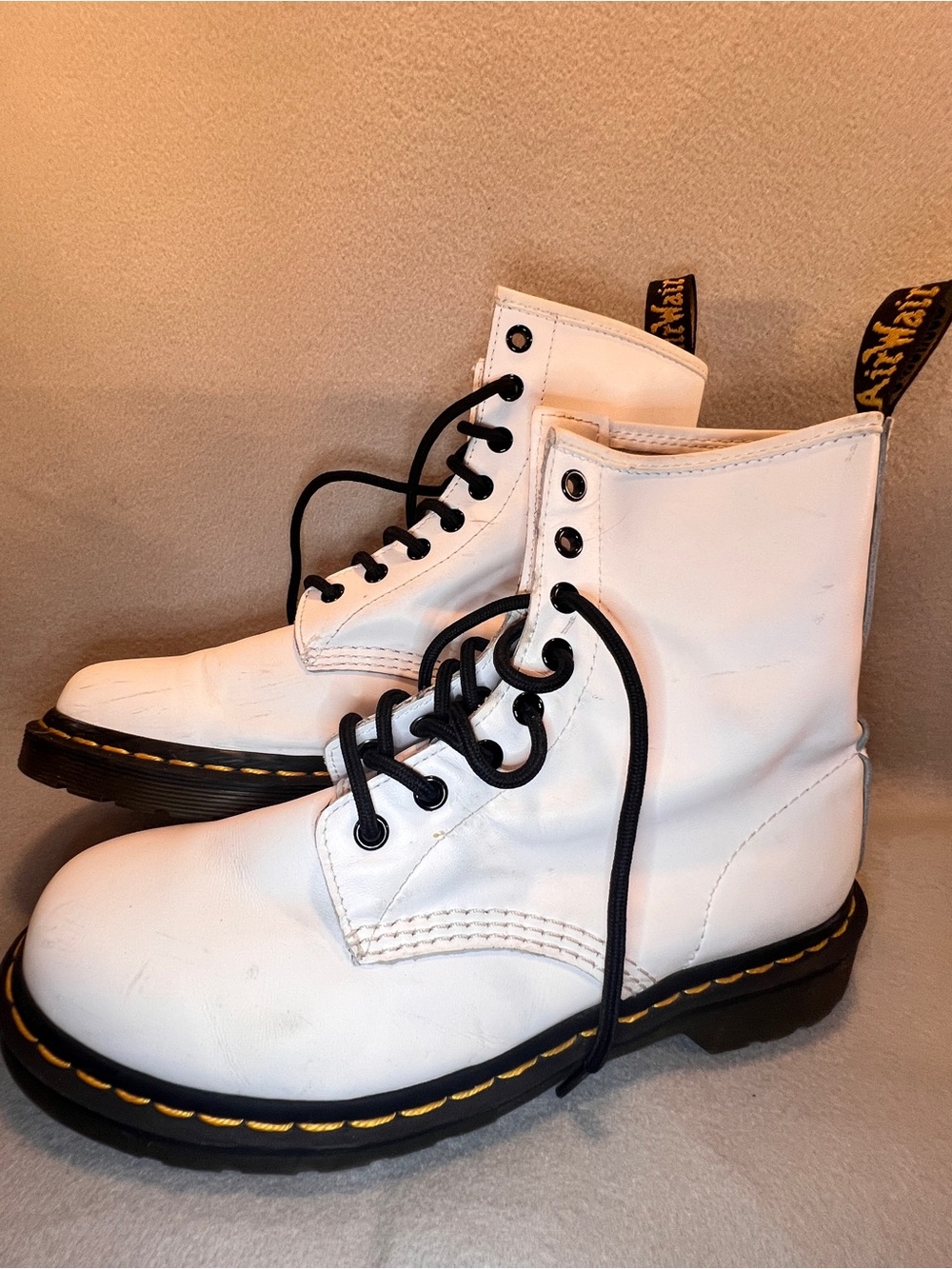 Dr. Martens 1460 White 8-Eye Smooth Leather Combat Boots Size 8 Goth Grunge